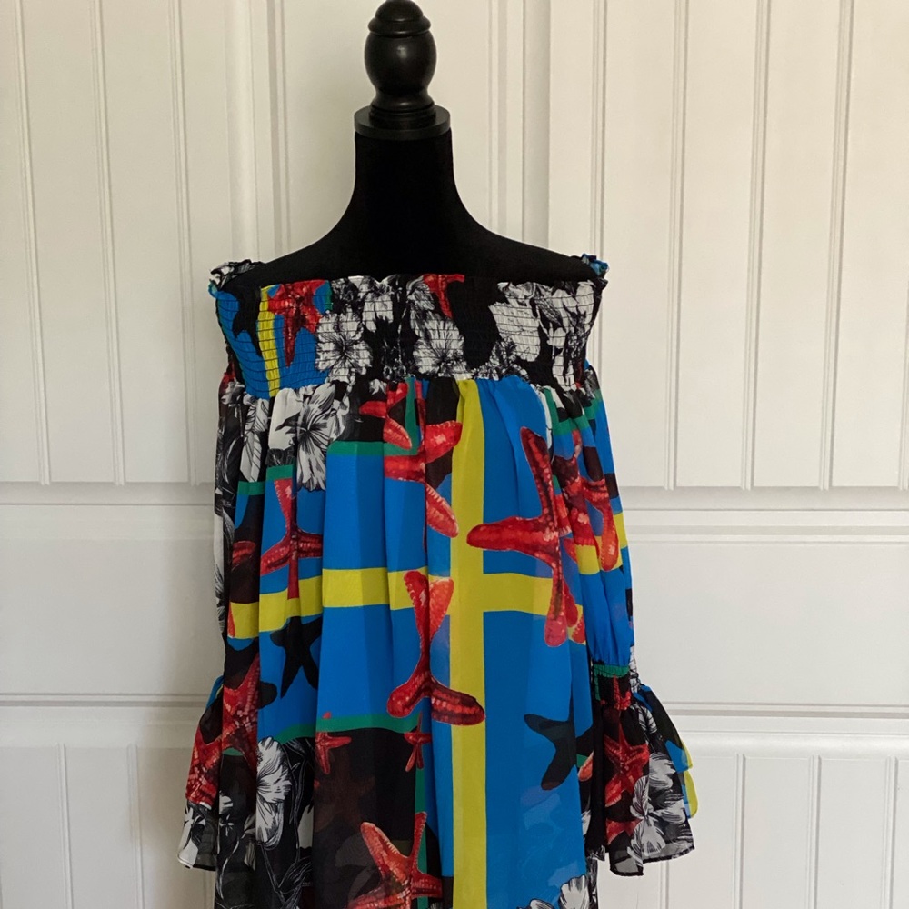 NWT Starfish Floral Off the Shoulder Tunic-